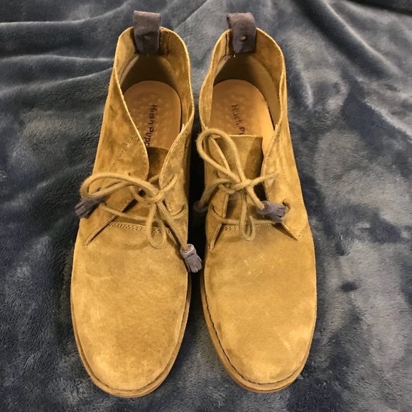 Hush Puppies Shoes - Olive Hush Puppy Chukka Boots Size 9